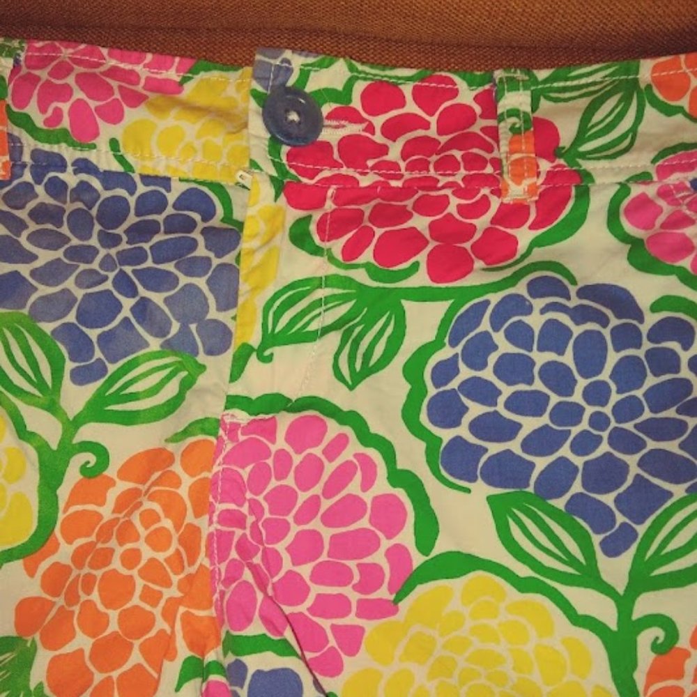 Lilly Pulitzer Floral Resort Fit Bermuda 100% Cotton Shorts Sz 4 - Picture 2 of 8